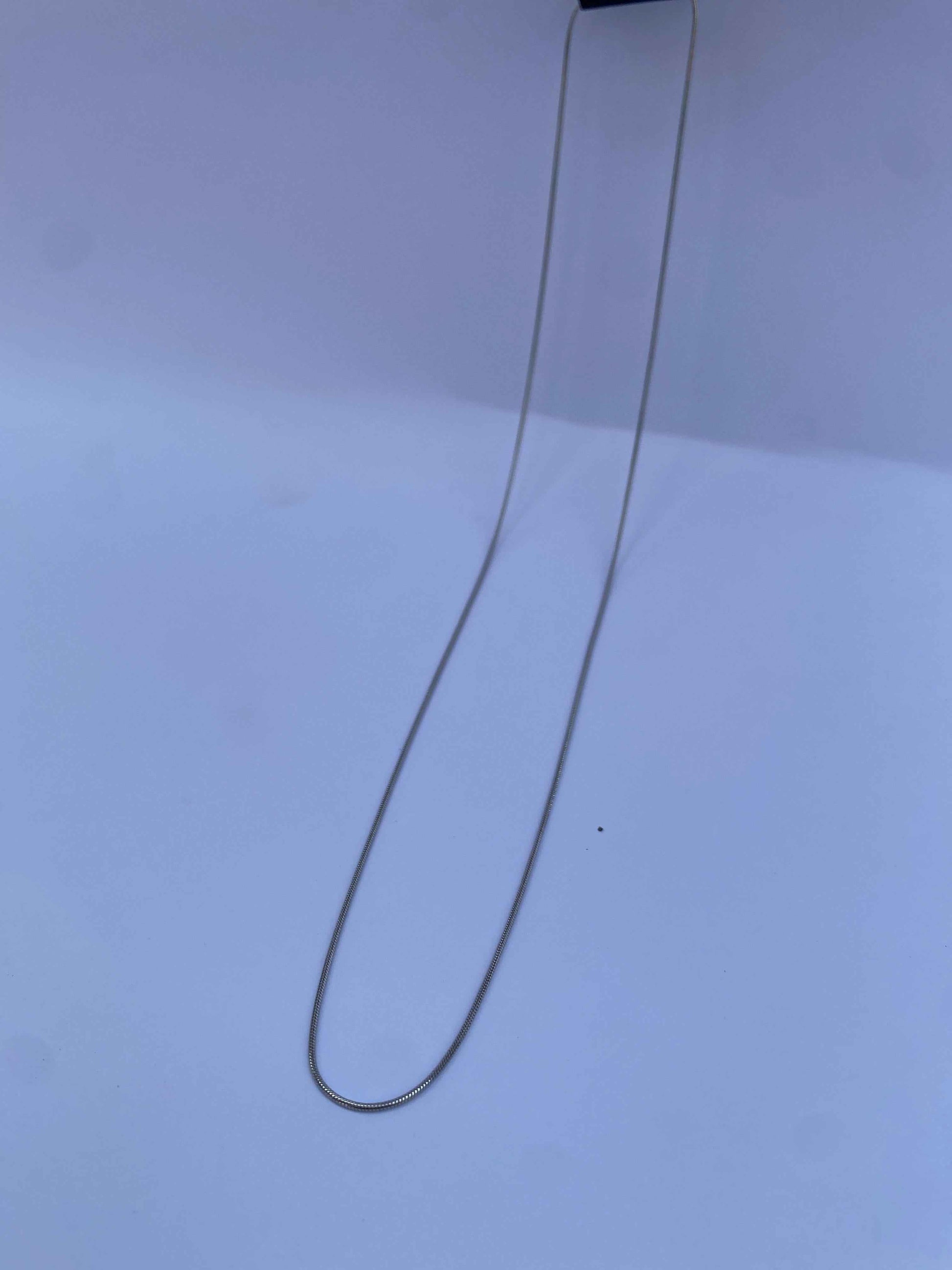 Minimalist Silver Snake Chain Necklace – Sleek & Elegant Unisex Jewelry