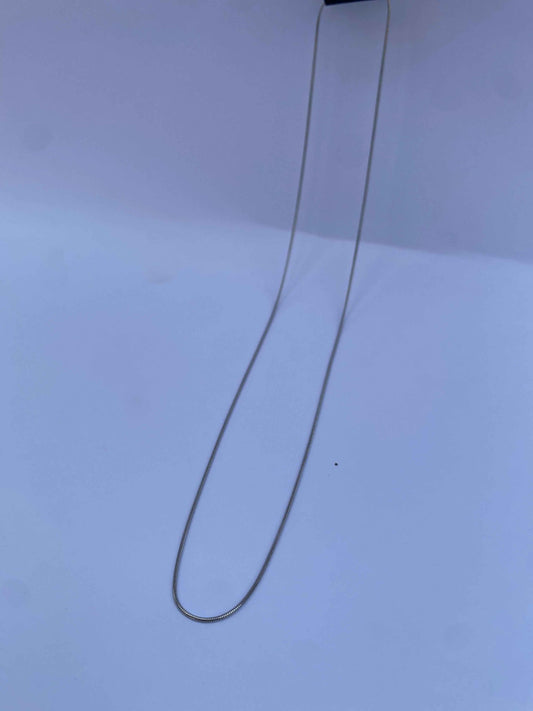 Minimalist Silver Snake Chain Necklace – Sleek & Elegant Unisex Jewelry