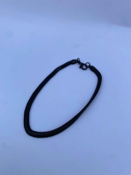 Black Herringbone Snake Chain Bracelet – Sleek & Minimalist Design
